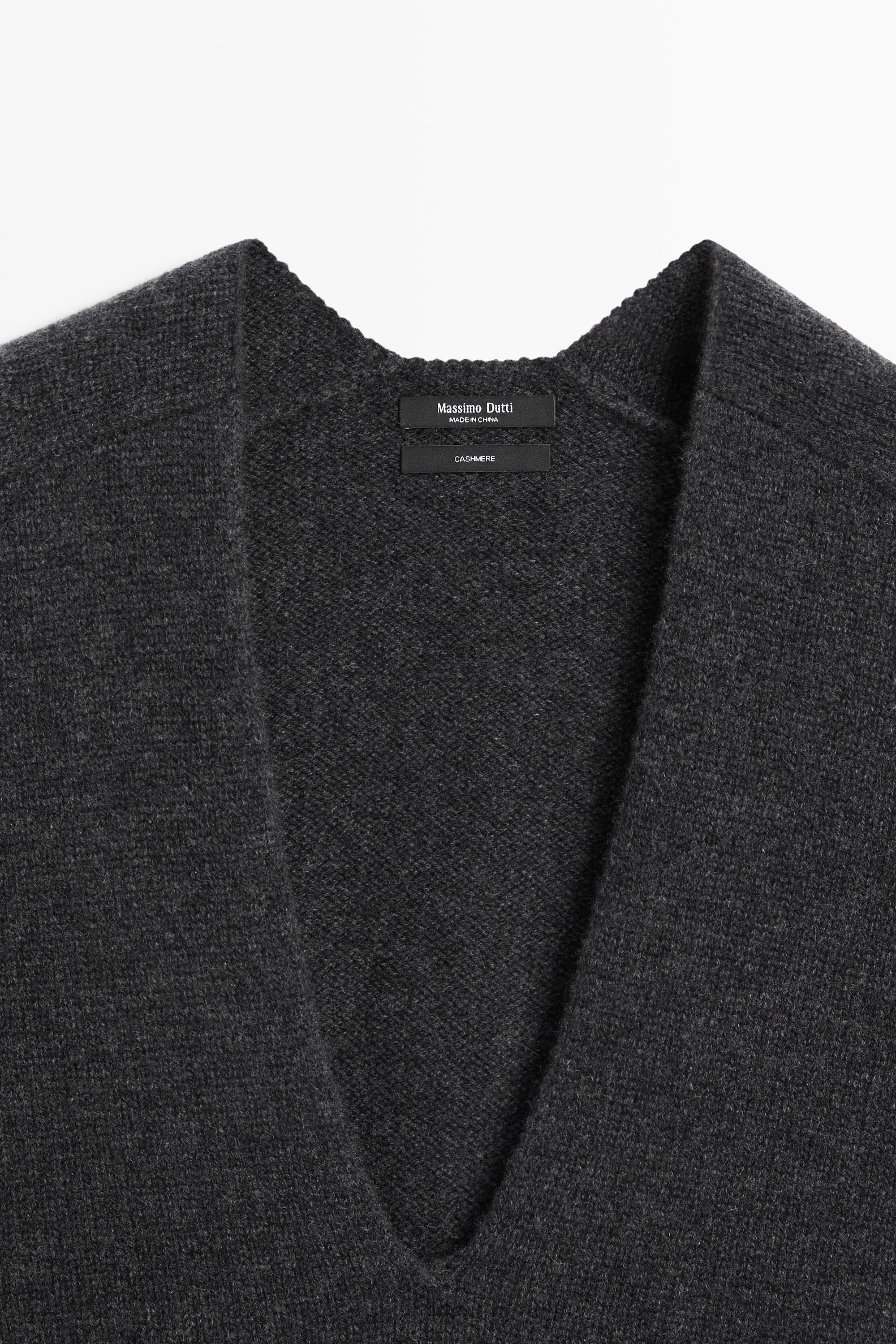 100% cashmere knit short sleeve sweater